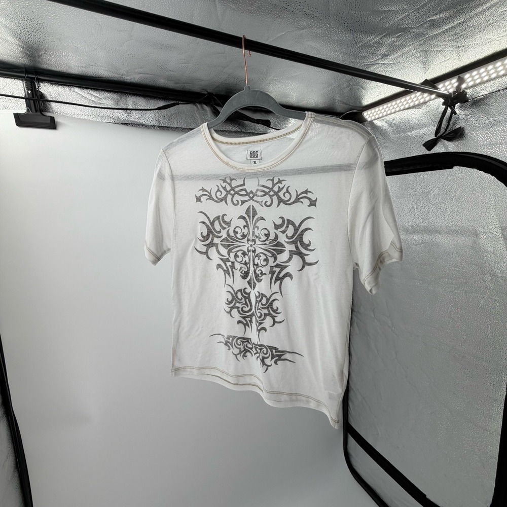BDG Urban Outfitters White Tribal Cross Graphic Tee Y2K XL Short Sleeve Shirt